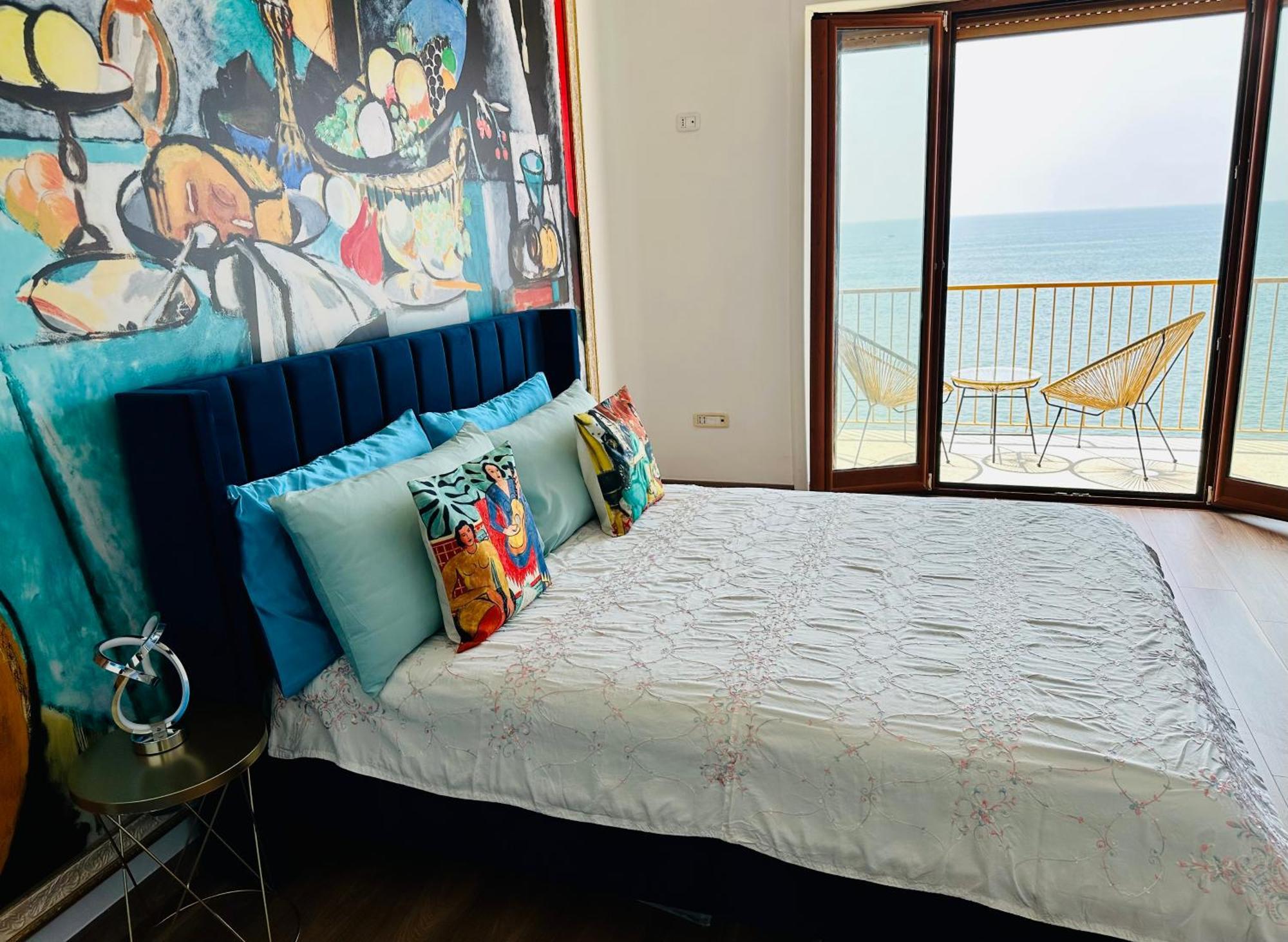 Blumare Arthouse Hotel Salerno Ngoại thất bức ảnh