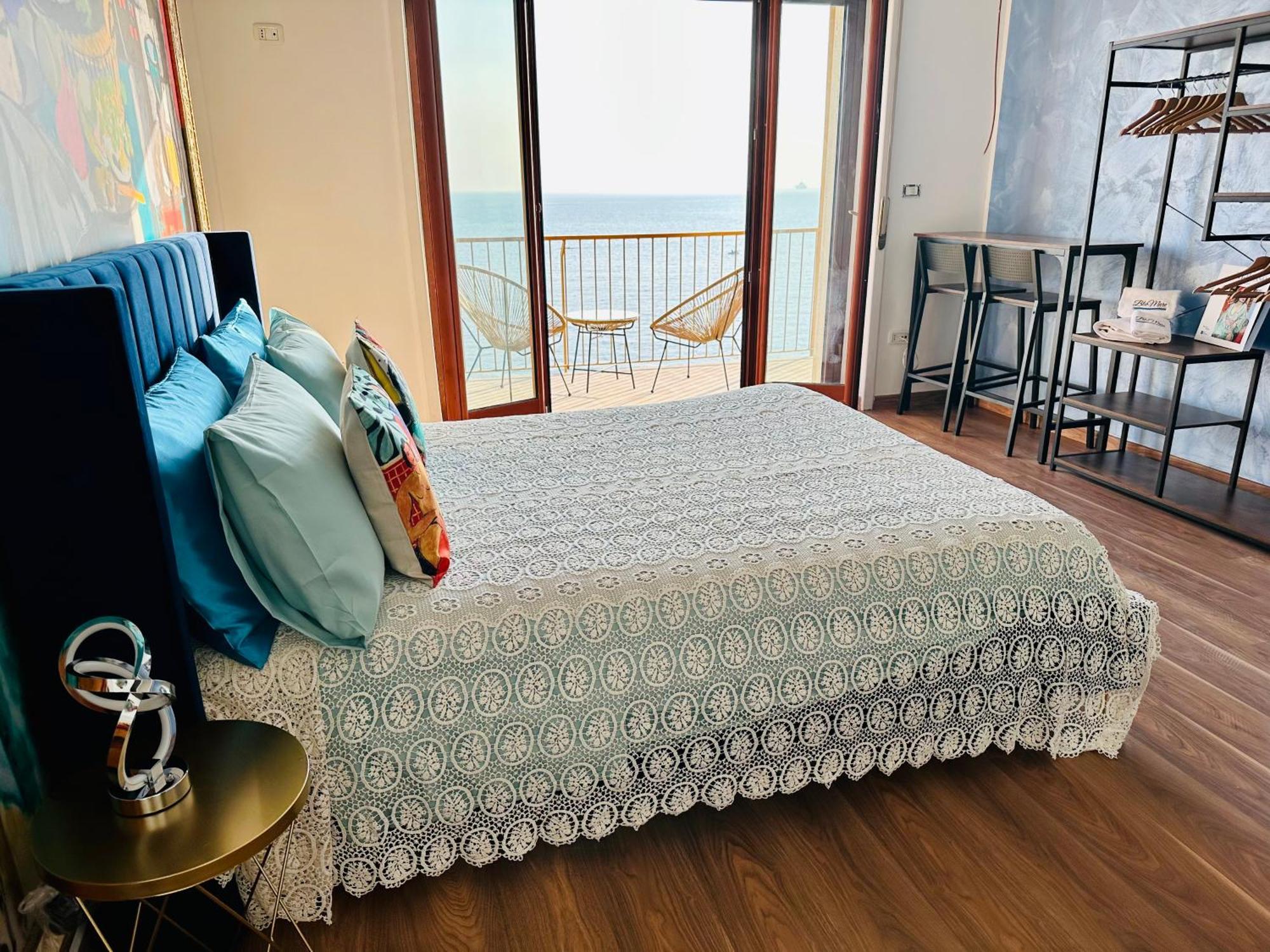 Blumare Arthouse Hotel Salerno Ngoại thất bức ảnh