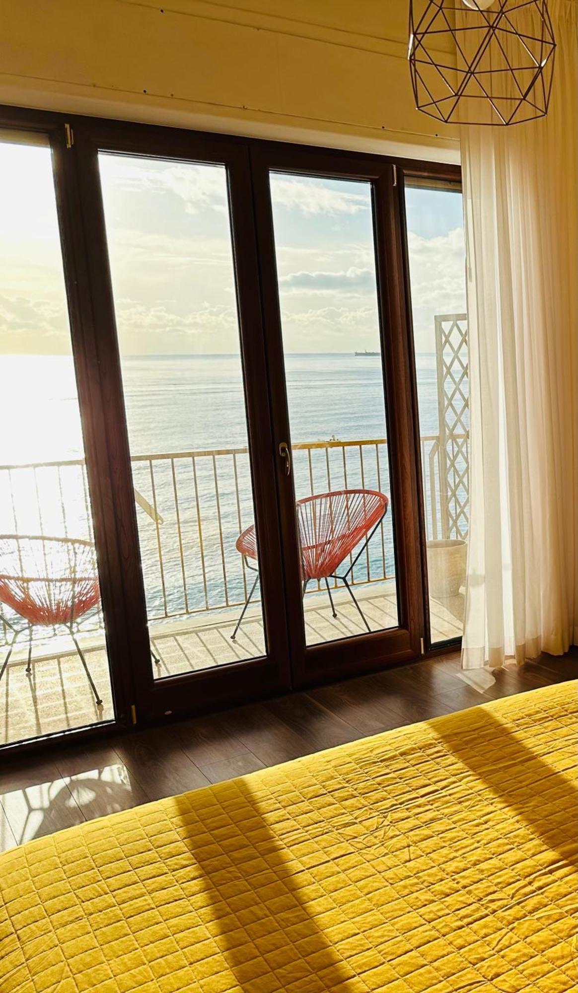 Blumare Arthouse Hotel Salerno Ngoại thất bức ảnh